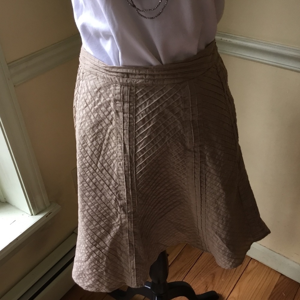 Gap tan fit flare midi skirt size 8